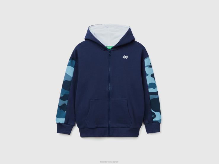 Hoodie With Camouflage Sleeves B4BF1819 Benetton Kids Dark Blue