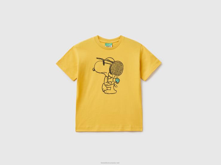 T-Shirt With Peanuts Print B4BF1730 Benetton Kids Mustard