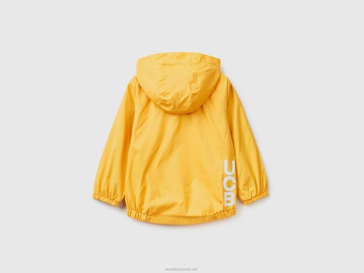 Light Jacket With Hood B4BF5009 Benetton Kids Yellow