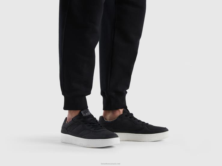Black Low-Top Sneakers B4BF1566 Benetton Men Black