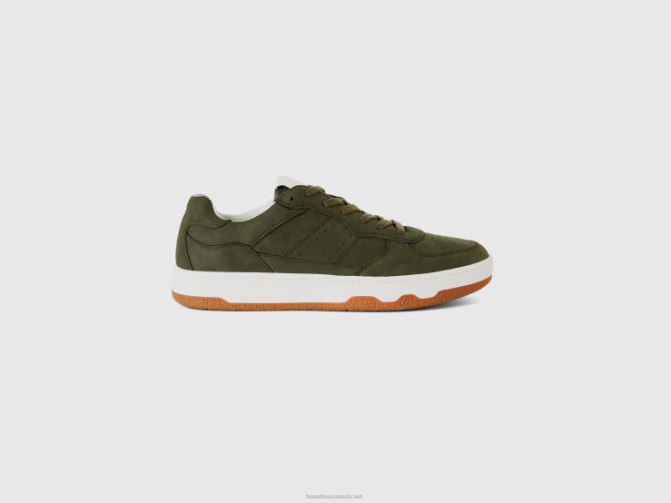 Military Green Low-Top Sneakers B4BF1552 Benetton Men Military Green