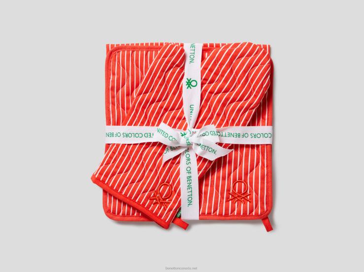 Apron, Pot Holder And Oven Mitt Set B4BF3386 BenettonRed