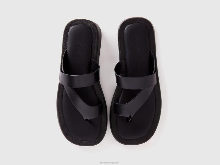 Flip-Flops With Crossed Bands B4BF800 Benetton Women Black